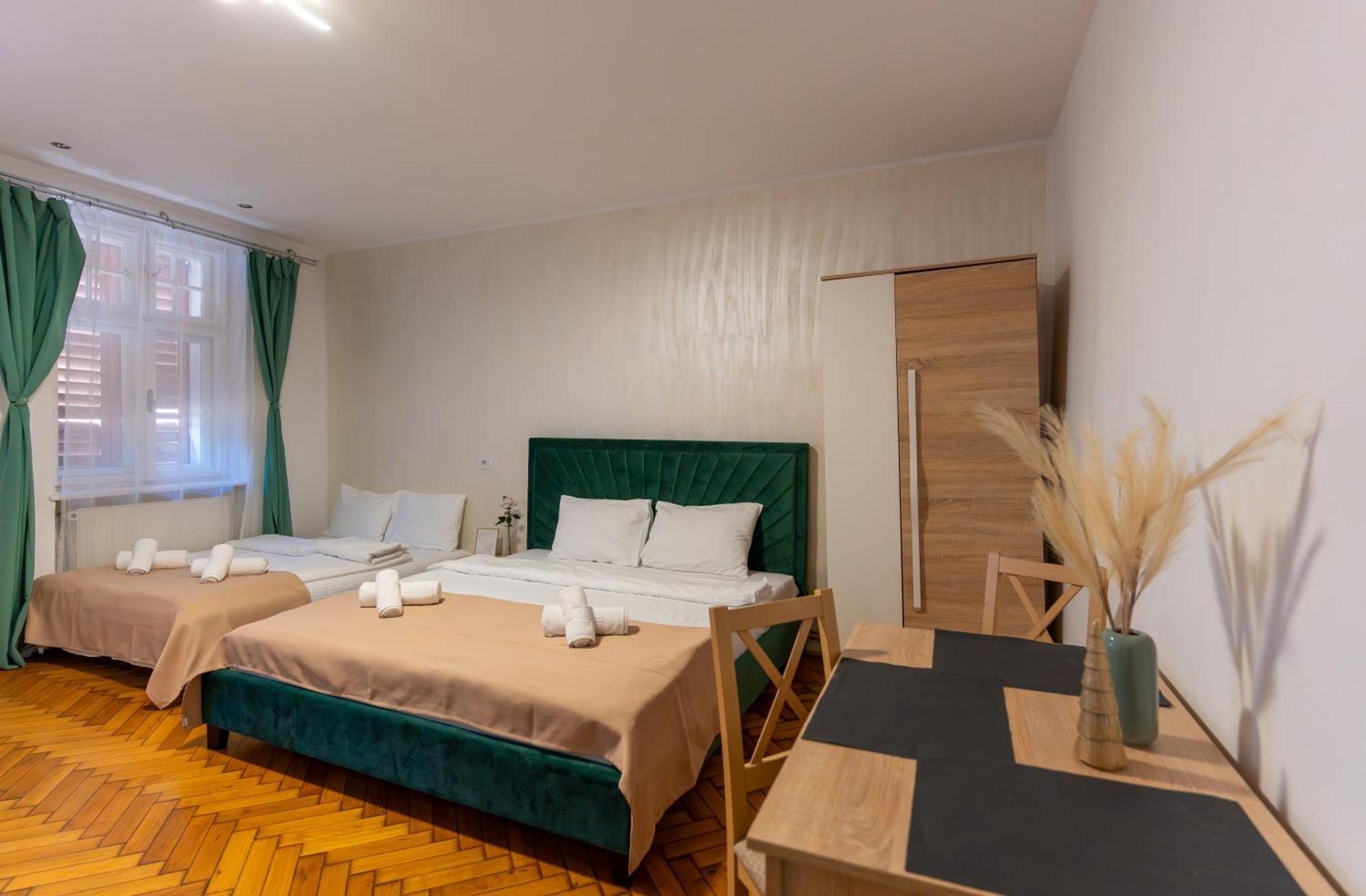 Crisan - Crisan Apartment *