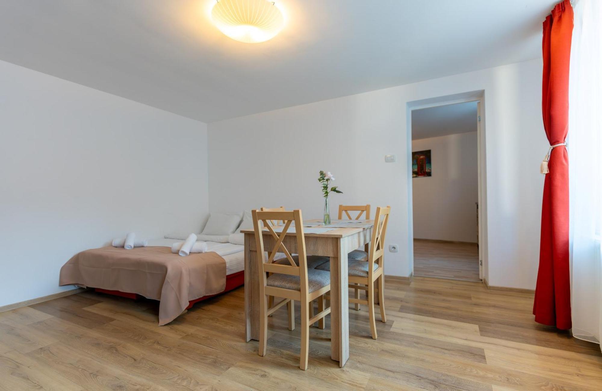 Crisan - Crisan Apartment *