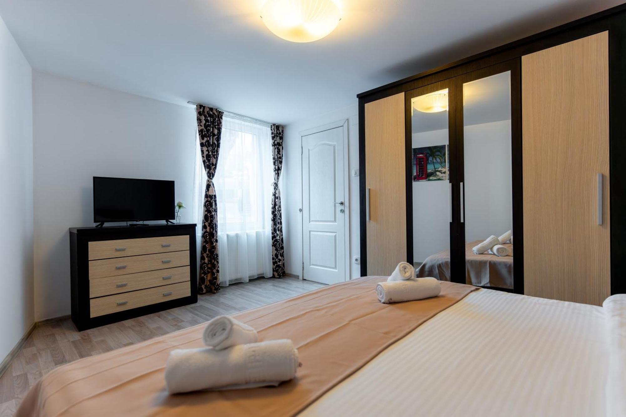 Crisan - Crisan Apartment
