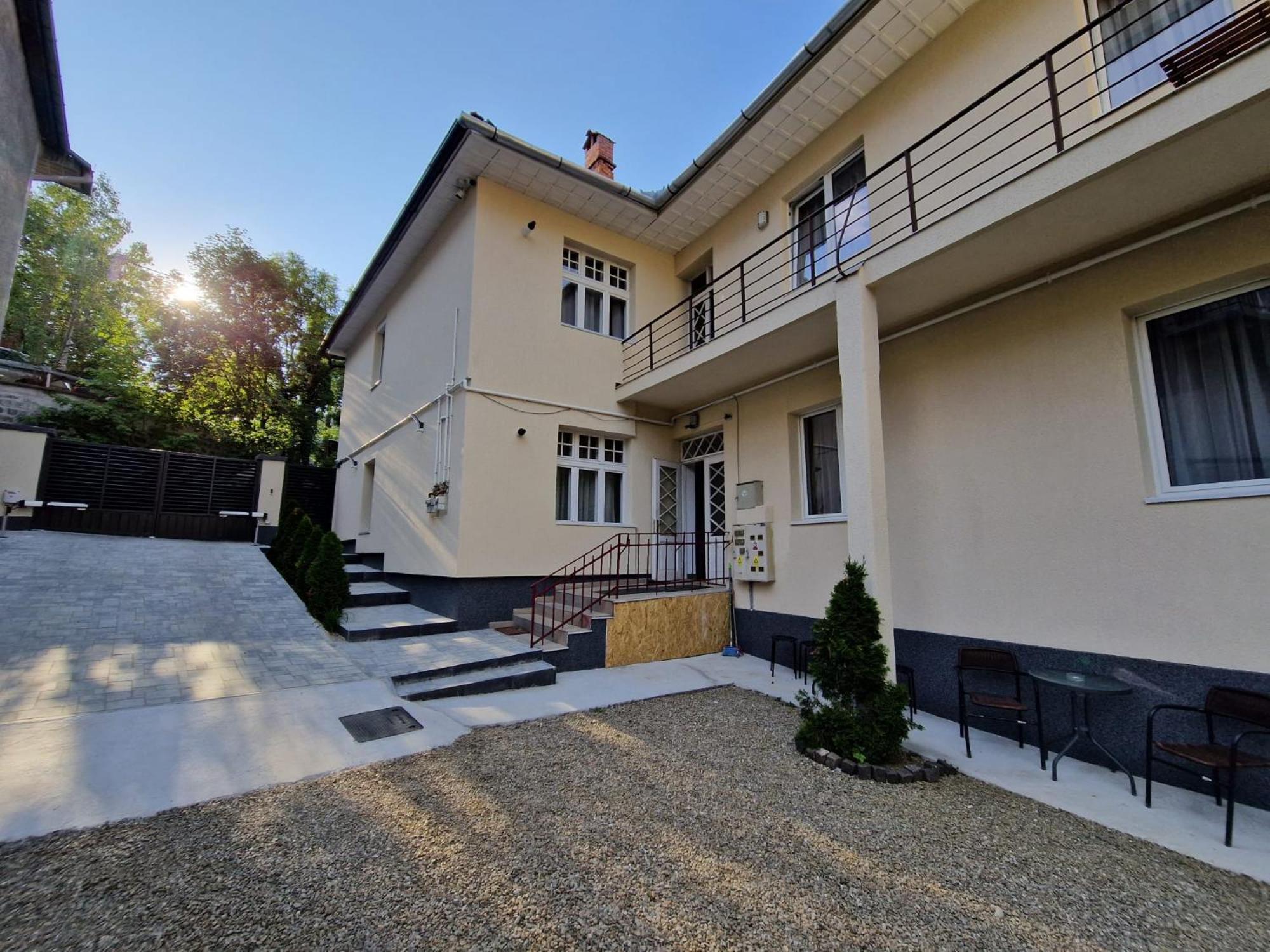 Crisan - Crisan Apartment
