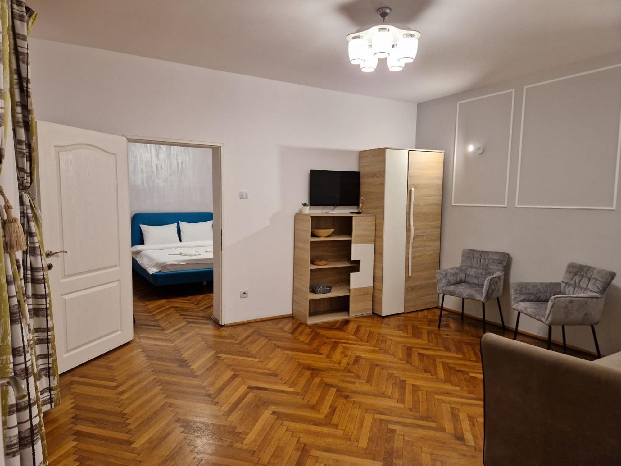 Crisan - Crisan * Brasov