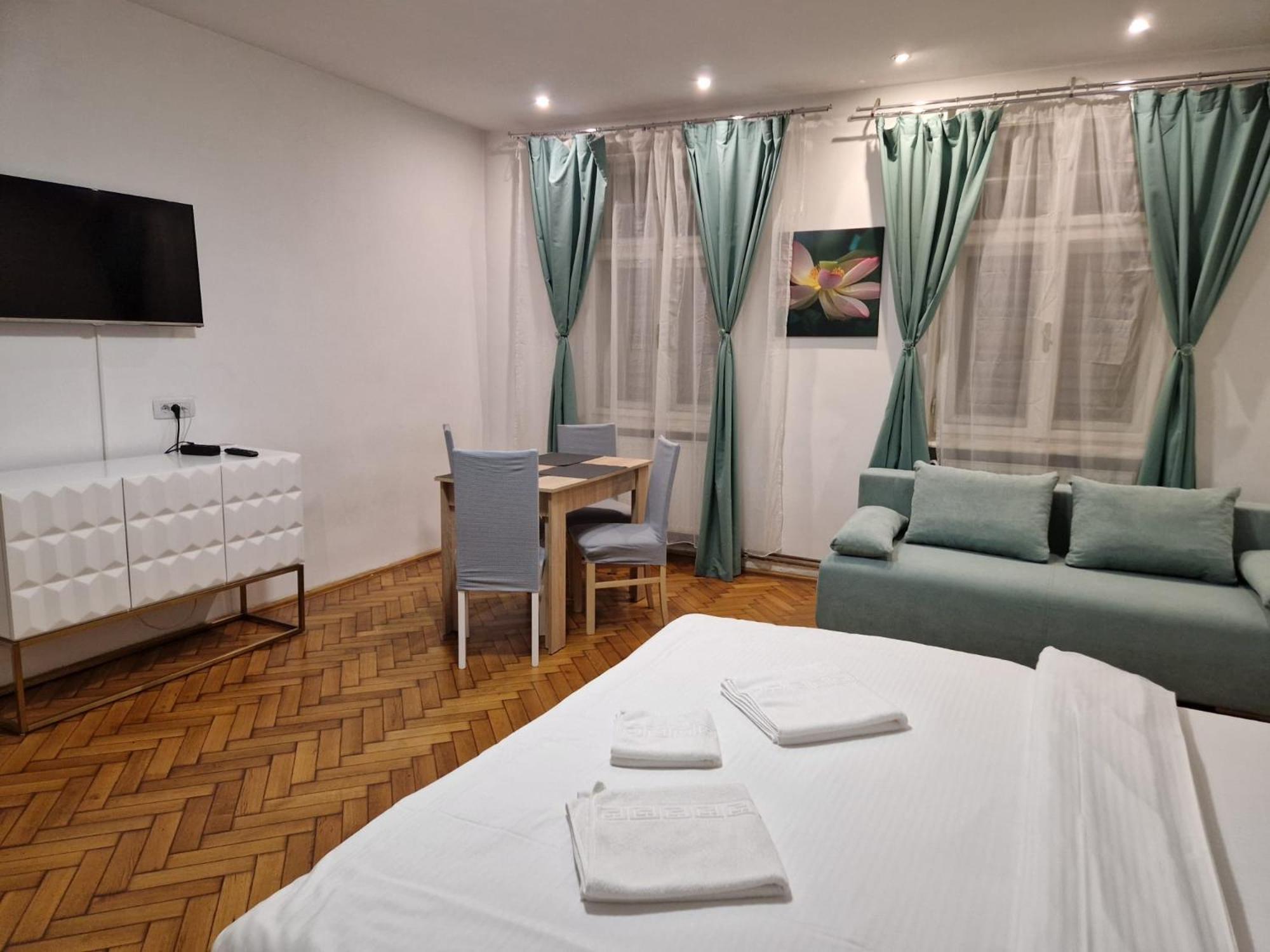 Apartment Crisan - Crisan *