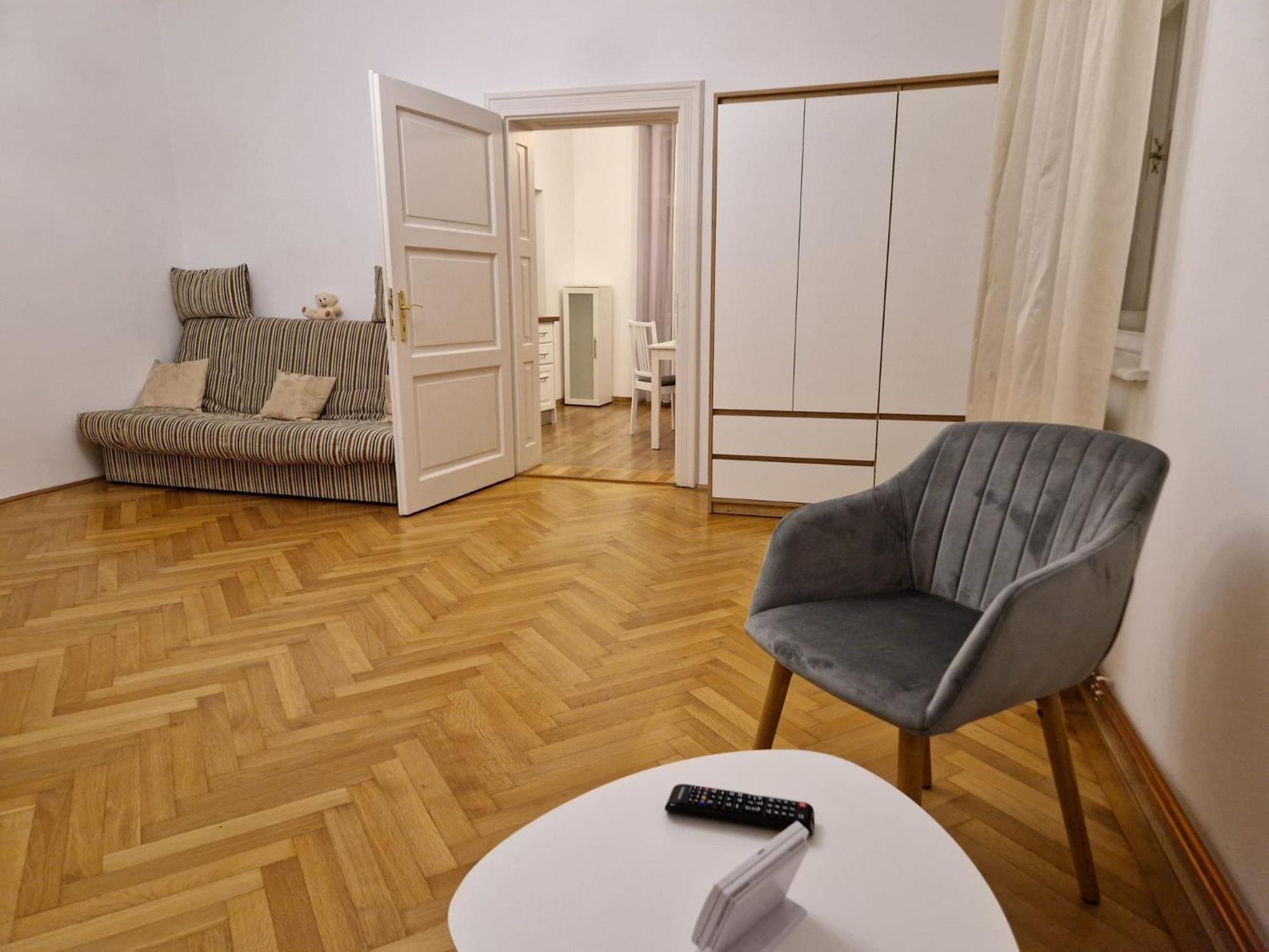 Crisan - Crisan Apartment