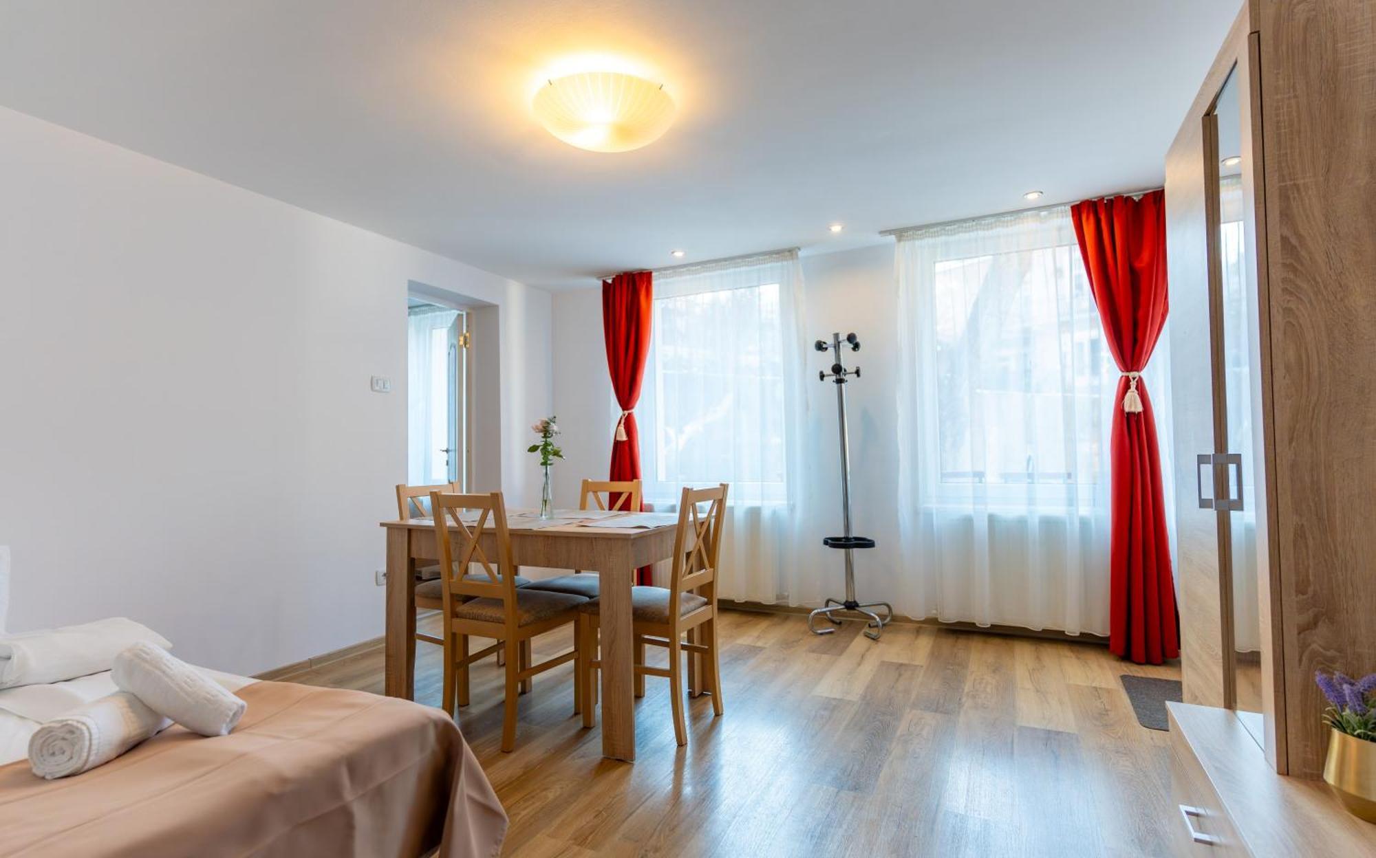 The Muse - Kronstadt Central Suites